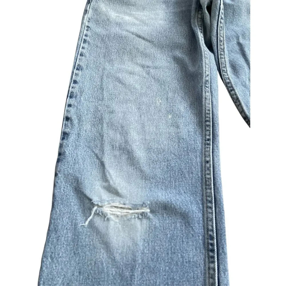 Vintage Levi’s 550 Relaxed Fit Straight Leg Light Wash 90s Y2k Mid Rise 32x34